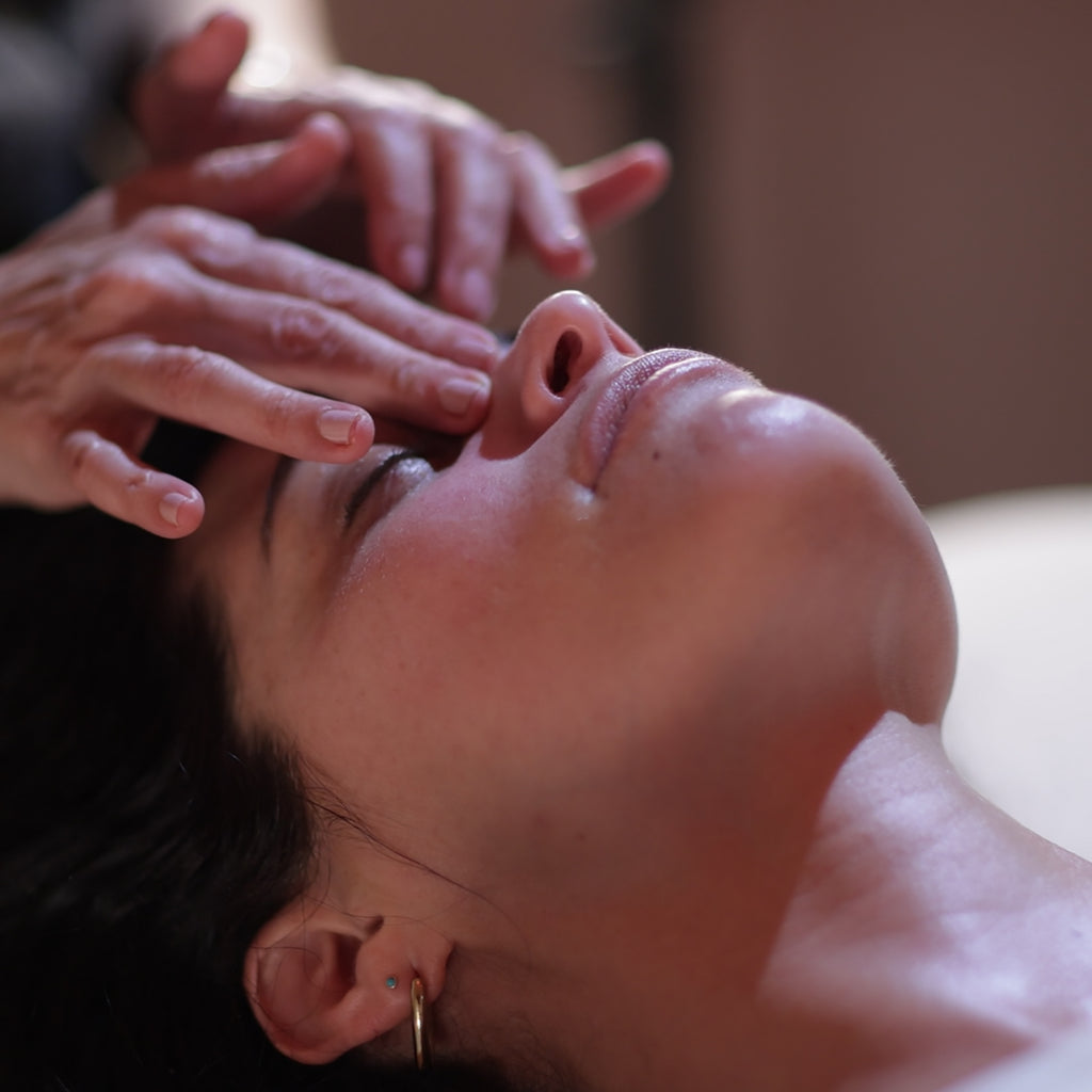 Ayurvedic Face Lift Massage